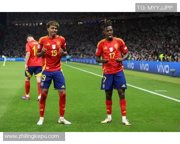 足球明星谁是巅峰之王探讨各大球员的实力与成就 足球明星谁是巅峰之王探讨各大球员的实力与成就